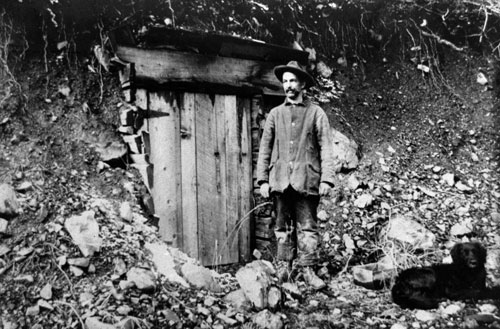 Crystal Cave Springfield Missouri - Old photo - Community Picnic